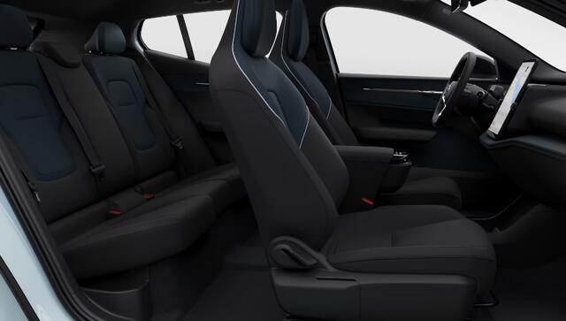 Volvo EX30 272PK Ext. Range Plus Nu van ¤45.995 Voor ¤38.495! / Adaptieve Cruise Control/ Dodehoek Detectie / Parkeersensoren voor en achter/ Achteruitrijcamera/ Warmtepomp/ Google Services/