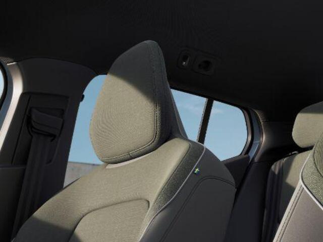 Volvo EX30 Single Motor Extended Range Plus Europa 69 kWh | Privacy Glas | Harman/Kardon | Pine Interior | Nieuw uit voorraad leverbaar! |