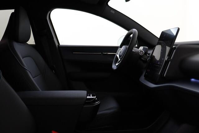 Volvo EX30 SINGLE MOTOR EXTENDED RANGE PLUS EUROPA 69 kWh -PANO.DAK|ELEK.STOELEN|HARMAN/KARDON|AUT.PARKEREN|360°CAM|PRIVACY.GLAS|20"|LEDER