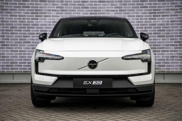 Volvo EX30 Single Motor Extended Range Ultra 69 kWh | Trekhaak | Adaptieve cruise control | Leer | Panorama dak | Harman & Kardon | Stoel/stuur verwarming |