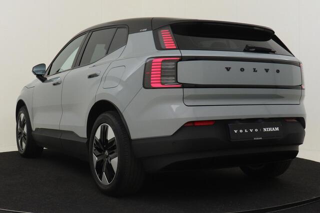 Volvo EX30 SINGLE MOTOR PLUS 51 kWh -CLIMATE|CARPLAY|CAMERA|ADAP.CRUISE|HARMAN/KARDON|PRIVACY.GLAS