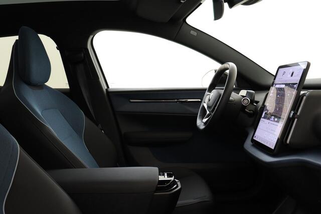Volvo EX30 SINGLE MOTOR EXTENDED RANGE ULTRA 69 kWh -PANO.DAK|HARMAN/KARDON|360°CAM|AUT.INPARKEREN|BLIS|20"|PRIVACY.GLAS