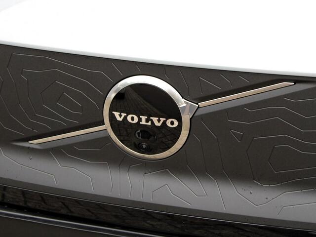 Volvo EX30 Cross Country Twin Engine Performance 428pk / Panoramadak / 360* camera / Harman Kardon audio / Elektr.verstelbare stoelen