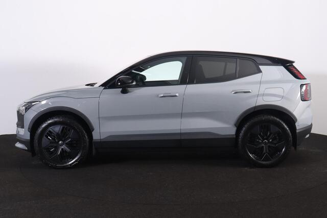 Volvo EX30 Twin Motor Performance Ultra 69 kWh Cross Country - Adaptieve cruise control - Panoramadak - Elektrisch verstelbare stoelen - 360º Camera - Verwarmbare voorstoelen & stuuwiel - Harman Kardon Audio - Keyless - Elektrisch bedienbare achterklep - Getinte ra