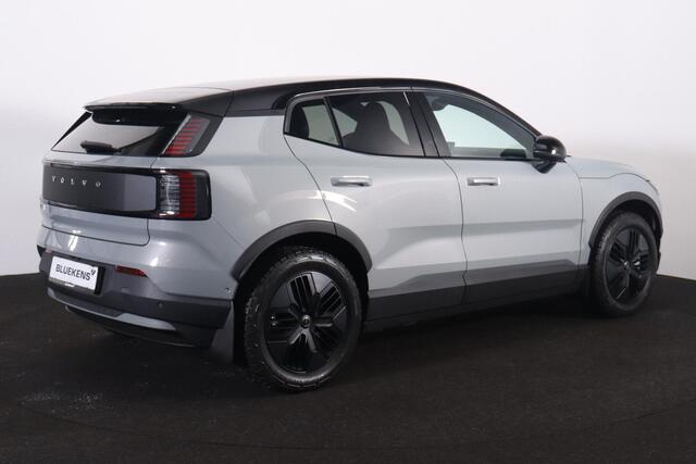 Volvo EX30 Twin Motor Performance Ultra 69 kWh Cross Country - Adaptieve cruise control - Panoramadak - Elektrisch verstelbare stoelen - 360º Camera - Verwarmbare voorstoelen & stuuwiel - Harman Kardon Audio - Keyless - Elektrisch bedienbare achterklep - Getinte ra
