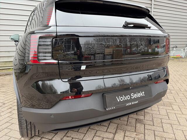 Volvo EX30 Extended Range Black Edition 69 kWh / Elektrisch verstelbare voorstoelen / Pack Climat / 19" /