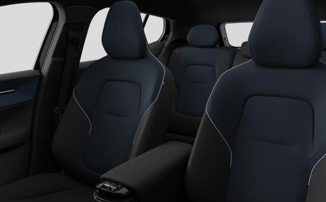 Volvo EX30 Single Motor Essential 51 kWh Climate Controle | Verwarmbare voorstoelen en stuurwiel | Achteruitrijcamera | Google Services | Grootlicht assistent |