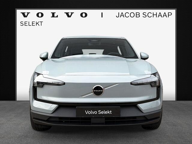 Volvo EX30 Single Motor Extended Range Core 69 kWh / Stuur & Stoelverwarming / Trekhaak /