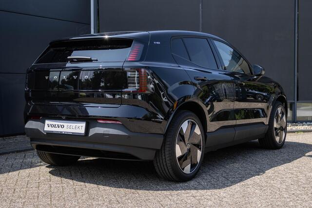 Volvo EX30 Single Motor Extended Range Plus 69 kWh | Harman Kardon Premium Audio | Keyless Entry | Adaptieve cruise control | Achteruitrijcamera | Parkeersensoren Voor en Achter | Donker Getint Glas | Pilot Assist |