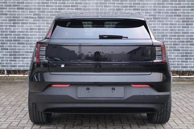 Volvo EX30 Single Motor Ext Range Plus black ED | 20" Lm Velgen | Stoel+Stuurwiel verwarming | Electr.Bed.Stoelen |