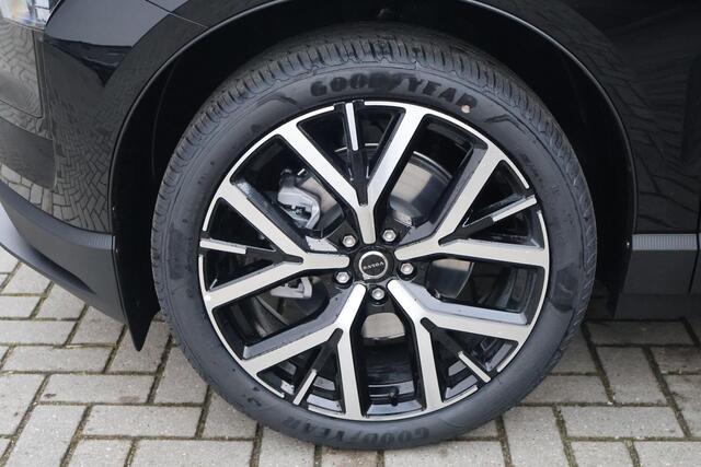 Volvo EX30 Single Motor Ext Range Plus black ED | 20" Lm Velgen | Stoel+Stuurwiel verwarming | Electr.Bed.Stoelen |