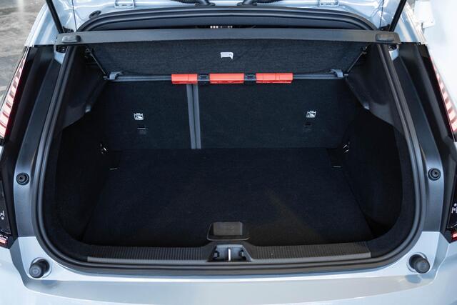 Volvo EX30 Single Motor Core 51 kWh | Stoelverwarming | Stuurwielverwarming | Google Infotainment | Parkeercamera | Parkeersensoren | 18" Lichtmetalen velgen | vermoeidheids herkenning