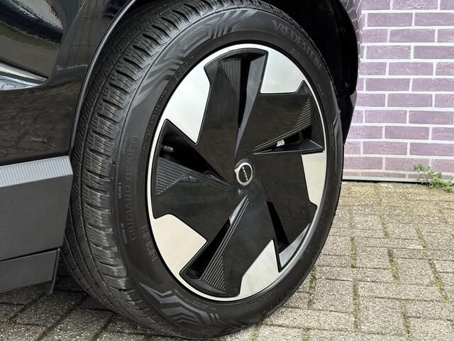 Volvo EX30 Single Motor Extended Range Plus 69 kWh | Camera | Adaptieve Cruise Control | Climate | Carplay | Keyless | Warmtepomp | Elektrisch Bedienbare Achterklep |