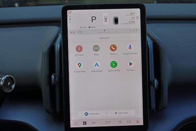 Volvo EX30 Extended Range Core 69 kWh - Parkeercamera achter - Parkeersensoren achter - Navigatie - 18' LMV