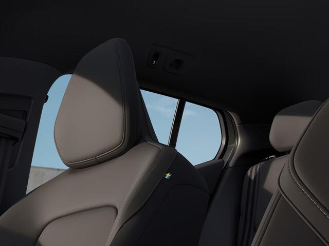 Volvo EX30 P3 Long Range Plus Europa 69 kWh | Parkeercamera | Harman Kardon | Stoel- en Stuurverwarming | Elektrische stoelen