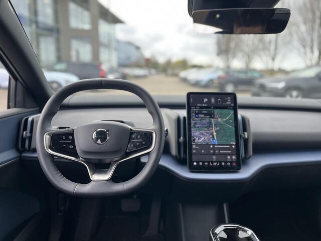 Volvo EX30 Single Motor Extended Range Core 69 kWh | Stoelverwarming | Park Assist Camera | Google Maps | One Pedal Drive |