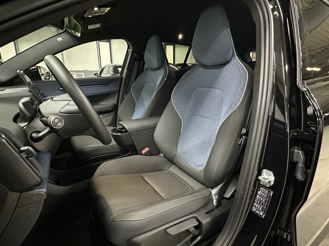 Volvo EX30 Single Motor 272 pk Extended Range Core 69 kWh | Acc | Camere | Apple Carplay/Android Auto |