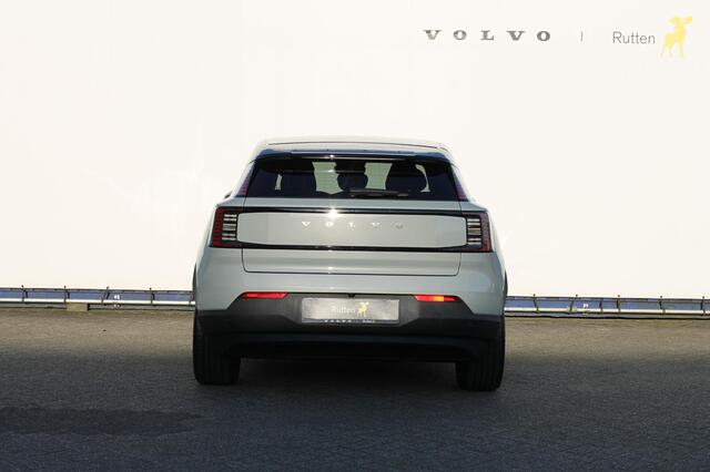 Volvo EX30 Single Motor Extended Range Plus 69 kWh Google Services / 19" lichtmetalen velgen / Parkeer sensoren voor en achter met parkeercamera achter / Adaptieve Cruise Control