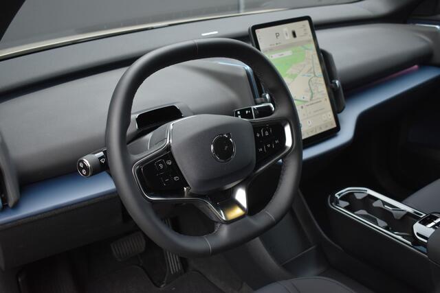 Volvo EX30 Single Motor Extended Range Plus 69 kWh | Warmtepomp | Adaptieve cruise control | Apple carplay/Android auto | Elektrische achterklep | keyless | 19 inch Lichtmetalen velgen