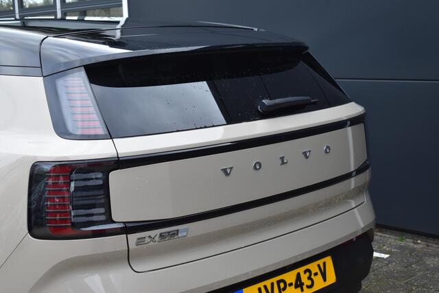 Volvo EX30 Single Motor Extended Range Plus 69 kWh | Warmtepomp | Adaptieve cruise control | Apple carplay/Android auto | Elektrische achterklep | keyless | 19 inch Lichtmetalen velgen