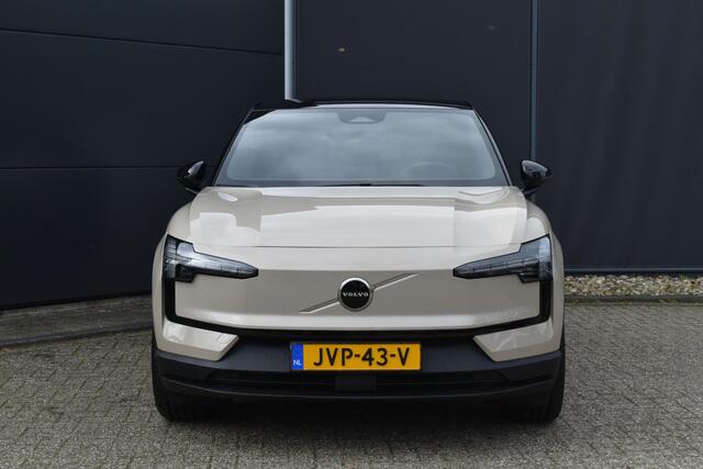 Volvo EX30 Single Motor Extended Range Plus 69 kWh | Warmtepomp | Adaptieve cruise control | Apple carplay/Android auto | Elektrische achterklep | keyless | 19 inch Lichtmetalen velgen