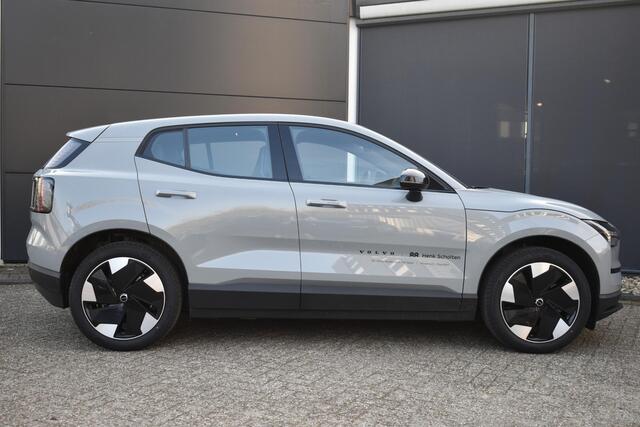 Volvo EX30 Single Motor Extended Range EUROPA 69 kWh | Verwarmbare en elektrisch verstelbare voorstoelen | Verwarmd Stuurwiel | Google Navigatie | Harman Kardon Soundbar | Parkeercamera achter | Key Less Entry |