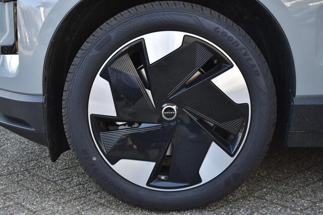 Volvo EX30 Single Motor Extended Range EUROPA 69 kWh | Verwarmbare en elektrisch verstelbare voorstoelen | Verwarmd Stuurwiel | Google Navigatie | Harman Kardon Soundbar | Parkeercamera achter | Key Less Entry |