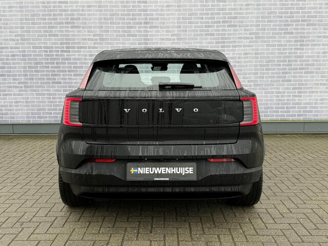 Volvo EX30 Single Motor Extended Range Ultra 69 kWh | Adaptieve Cruise Control | Panoramadak | Harman Kardon Audio | Warmtepomp | 360 Parkeercamera | BLIS |