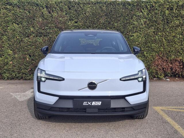 Volvo EX30 Single Motor Extended Range Plus 69 kWh | Pilot Assist | Harman/Kardon | BLIS | Stoel/Stuur Verwarming |