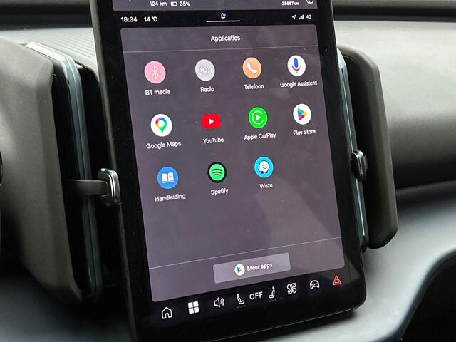 Volvo EX30 Extended Plus 69 kWh | Trekhaak | Stoel + Stuurverwarming |