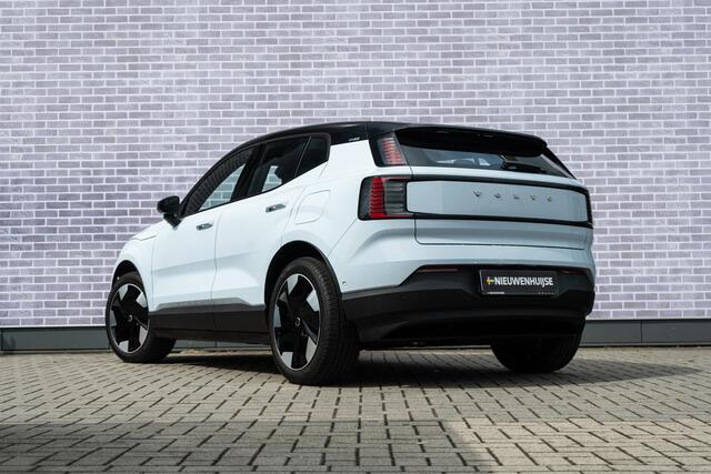 Volvo EX30 Single Motor Extended Range Ultra 69 kWh | Adaptieve Cruise Control | Panoramadak | Harman Kardon Audio | 360 Parkeercamera | Dodehoek Detectie | Warmtepomp |