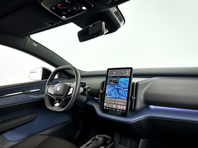 Volvo EX30 Single Motor Extended Range Ultra 69 kWh | Panoramadak | 360° camera | Harman Kardon | Stoelverwarming