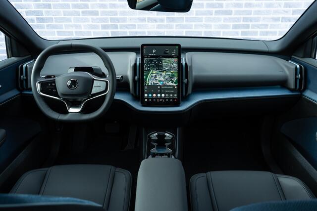 Volvo EX30 Single Motor Extended Range Ultra 69 kWh | Adaptieve Cruise Control | Panoramadak | Harman Kardon Audio | Warmtepomp | 360 Parkeercamera | BLIS |