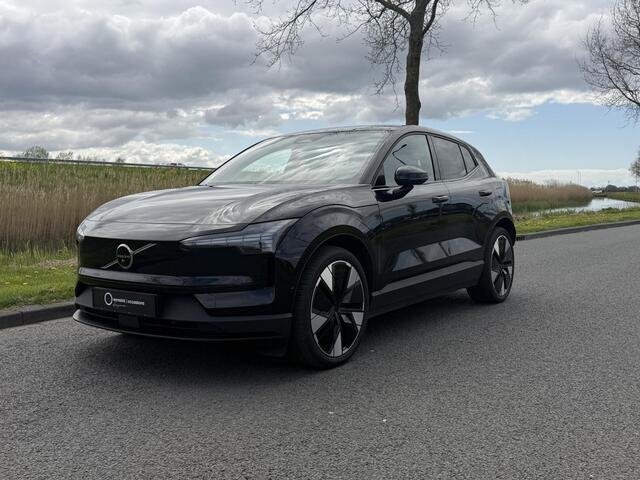 Volvo EX30 Twin Motor Performance Ultra 69 kWh | SOH 92,3% | Warmtepomp | Harman\ Kardon | Apple Carplay/Android Auto | Cruise control | DAB | Panoramadak | 360 camera |