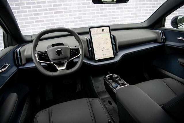 Volvo EX30 Single Motor Extended Range Ultra 69 kWh | 20 inch | Harman/Kardon | Panoramadak | 360° camera | Power seats | Extra getint glas | Stoel/stuurverwarming | Keyless entry/start |