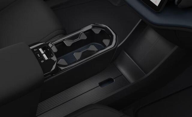 Volvo EX30 Single Motor Extended Range Plus Europa 69 kWh / Extra getint glas / Stoelverwarming / Stuurverwarming / Achteruitrijcamera / Elektrisch verstelbare stoelen / 20" velgen