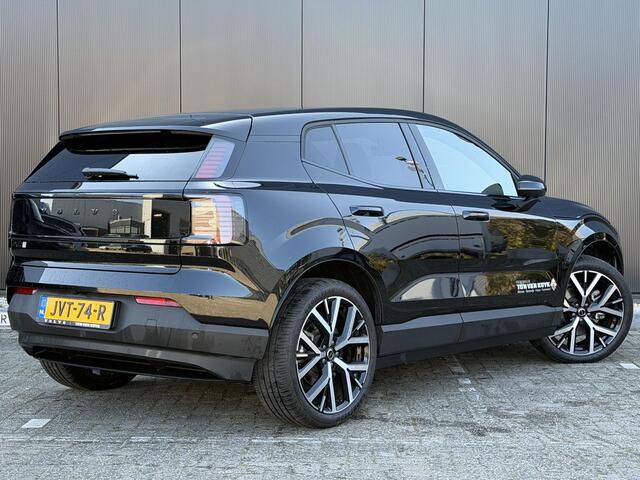 Volvo EX30 Single Motor Ext Range Plus Black Ed Europa 69 kWh Elek. stoelen / 20 inch / Camera / Elek. achterklep / Stoel, stuur verwarming /