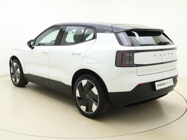 Volvo EX30 Extended Range Plus / Stoel + Stuurw. Verwarming / Harman&Kardon Audio / El. Achterklep / PDC + Camera / Zwart dak / 19" / Google / ACC / BLIS /