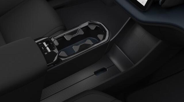 Volvo EX30 P3 Long Range Plus Europa 69 kWh | Adaptive Cruise | BLIS | Parkeercamera | Harman/Kardon | Elektrisch verstelbare stoelen | Stuur en Stoelverwarming |