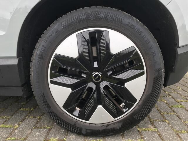 Volvo EX30 Single Motor Extended Range Core 69 kWh | Rijklaar incl 12 mnd Bovag | SoH 96% Warmtepomp Climate Pack Camera