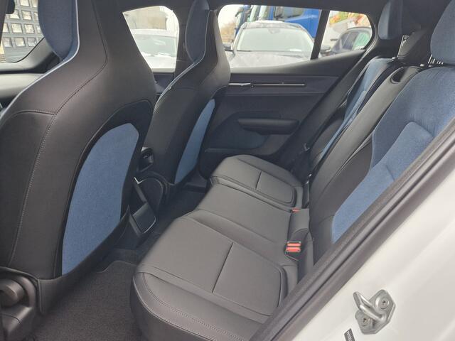 Volvo EX30 Single Motor Extended Range 69 kwh | Warmtepomp | NL AUTO! Climate Pack