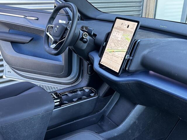 Volvo EX30 Single Motor Extended Range Plus 69 kWh Harman Kardon Premium Audio, Parkeerverwarming, Verwarmde stoelen + stuurwiel, Zwart dak, Parkeer camera, 1e eigenaar