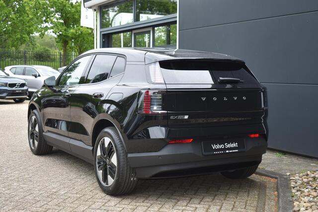 Volvo EX30 P3 Plus Europa 51 kWh | Harman Kardon Soundbar | Elektrische verstelbare voorstoelen | Stoel en Stuurwielverwarming | Google Navigatie | Parkeersensoren voor en achter | Parkeercamera | Keyless |