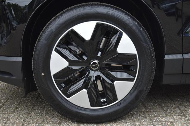 Volvo EX30 P3 Plus Europa 51 kWh | Harman Kardon Soundbar | Elektrische verstelbare voorstoelen | Stoel en Stuurwielverwarming | Google Navigatie | Parkeersensoren voor en achter | Parkeercamera | Keyless |