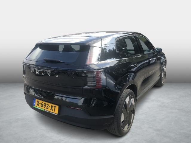 Volvo EX30 Single Motor Extended Range Plus 69 kWh | Stoel en Stuurverwarming | Adaptieve Cruise Control | BLIS | DAB+ | Keyless Entry | Parkeercamera |