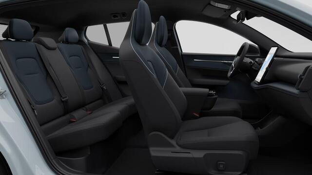 Volvo EX30 P3 Plus Europa 51 kWh | Snel Leverbaar | Elektrisch verstelbare voorstoelen | Stuur en Stoelverwarming | Harman/Kardon | Keyless | BLIS | Pilot Assist | Parkeercamera |