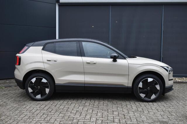 Volvo EX30 Single Motor Extended Range Plus Europa 69 kWh | Harman Kardon Soundbar | Adaptieve Cruise Control | Google Navigatie | Elektrische voorstoelen met Memory | Climate Pack | Parkeersensoren voor en achter | Parkeercamera achter |