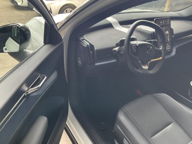 Volvo EX30 Single Motor Extended Range Plus 69 kWh | Stoel en Stuurverwarming | Adaptieve Cruise Control | BLIS | DAB+ | Keyless Entry | Parkeercamera |
