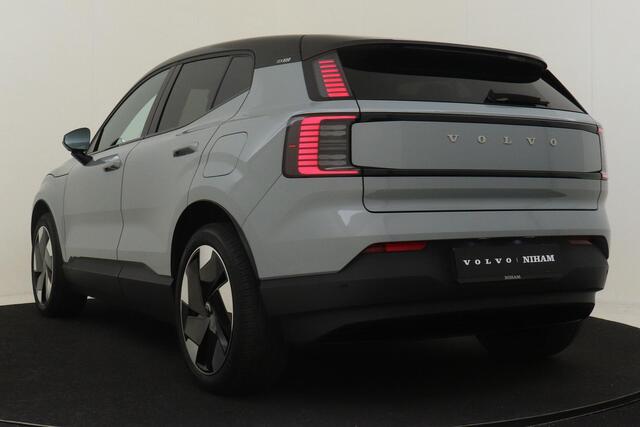 Volvo EX30 SINGLE MOTOR EXTENDED RANGE PLUS 69 kWh -HARMAN/KARDON|CAMERA|ADAP.CRUISE|BLIS|PRIVACY.GLAS