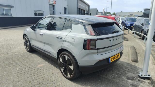 Volvo EX30 TWIN MOTOR PERFORMANCE ULTRA 69 KWH I STOEL- EN STUURVERWARMING I 428PK I ADAPTIVE CRUISE CONTROL I P-CAMERA I APPLE CARPLAY